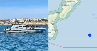 Copertina di “Peschereccio imbarca acqua, 500 persone a bordo”: l’allerta. Lampedusa al collasso: 2500 arrivi in 24 ore.  Meloni e l’attacco a Frontex: ecco come stanno le cose
